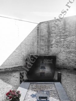 Monument funerar catolic floare